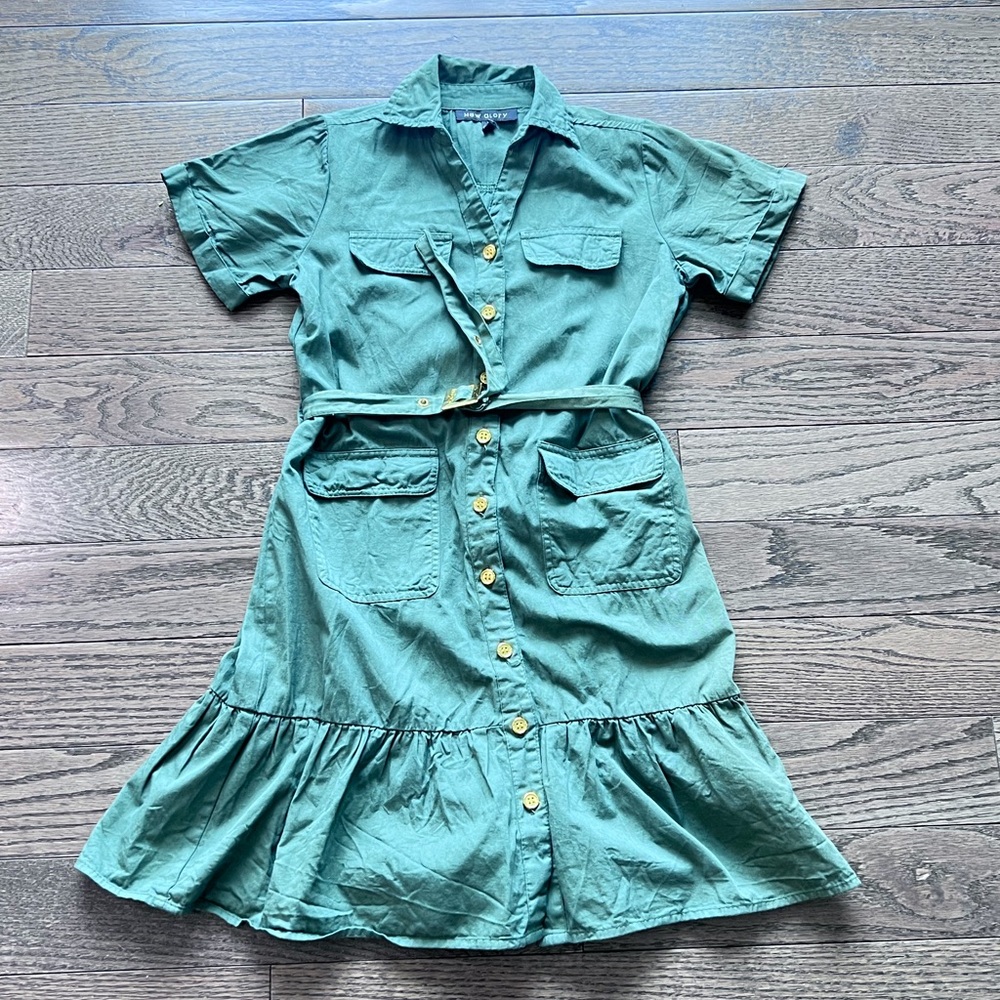 Green Button-Up Dress with Belt , short sleeve , size 7/8